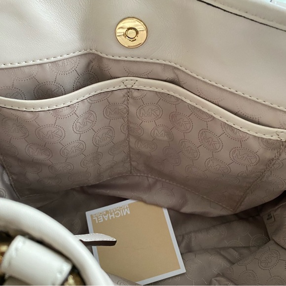 Michael Kors satchel bag - Picture 8 of 10